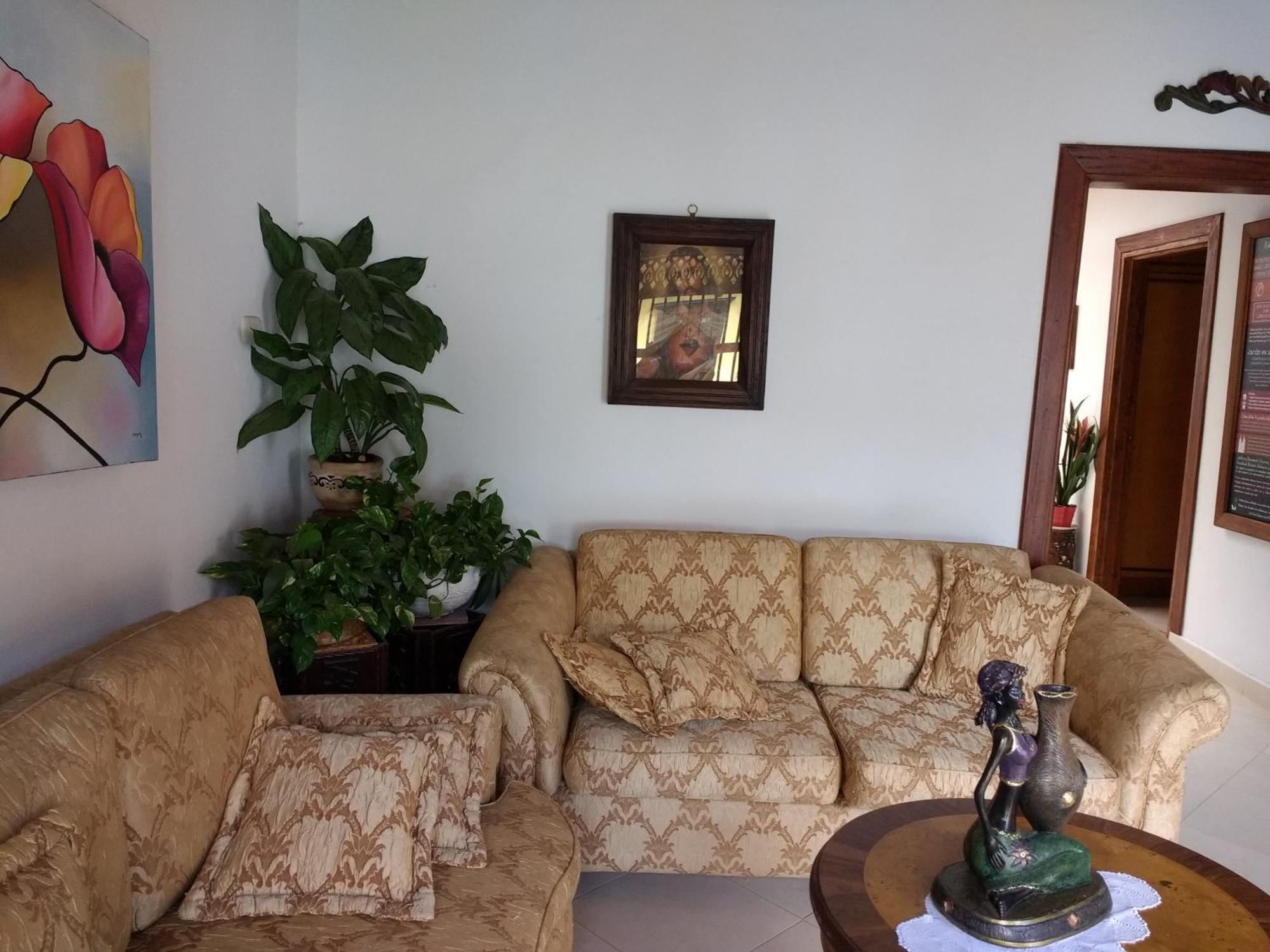 Hostal Famihotel Fundadores Jardin Exterior photo